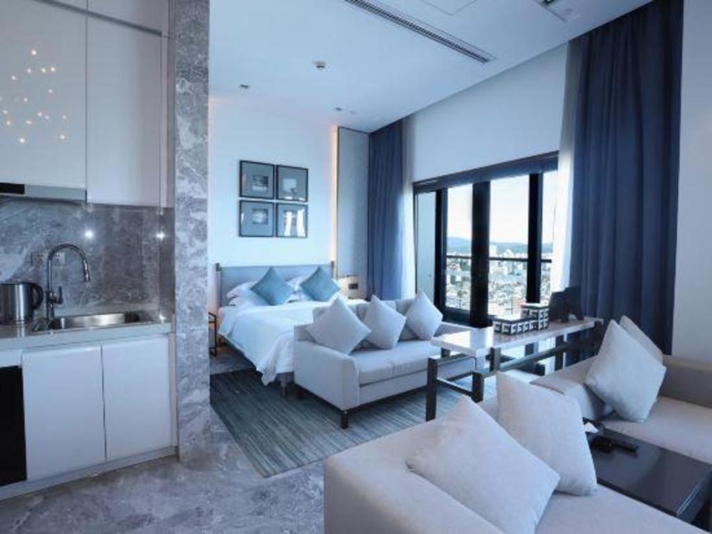Rock Platinum Sea View Hotel ซานย่า ภายนอก รูปภาพ