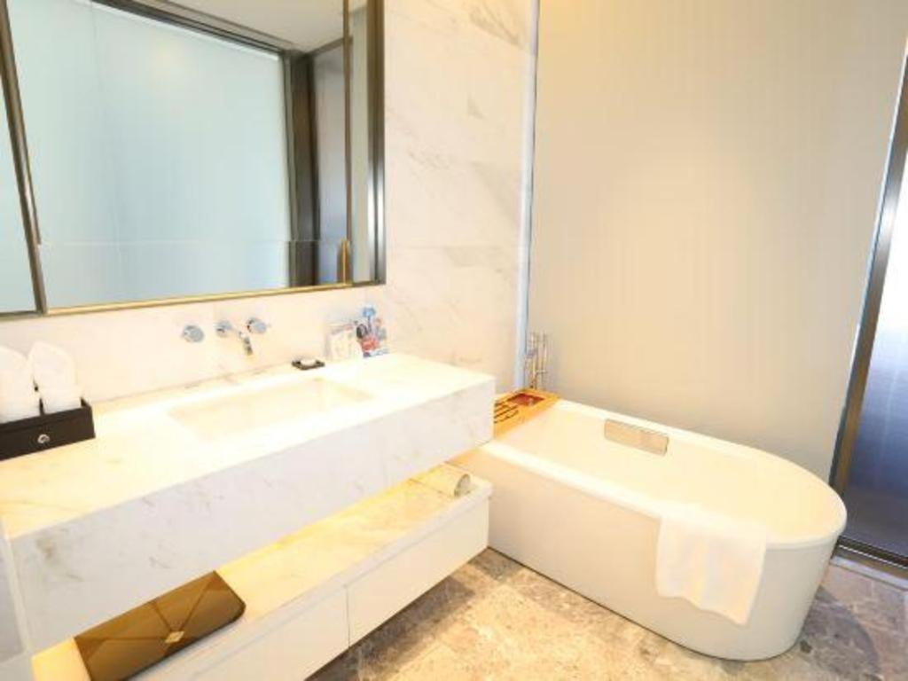 Rock Platinum Sea View Hotel ซานย่า ภายนอก รูปภาพ