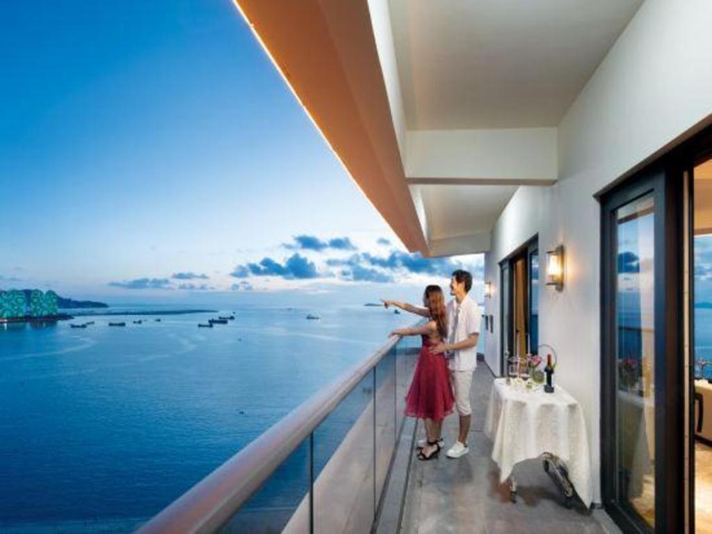 Rock Platinum Sea View Hotel ซานย่า ภายนอก รูปภาพ