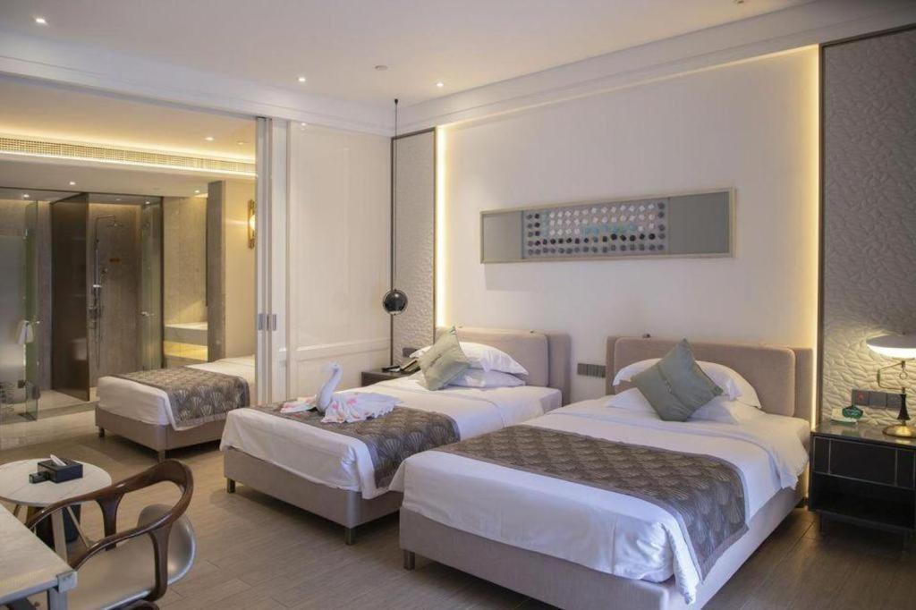 Rock Platinum Sea View Hotel ซานย่า ภายนอก รูปภาพ