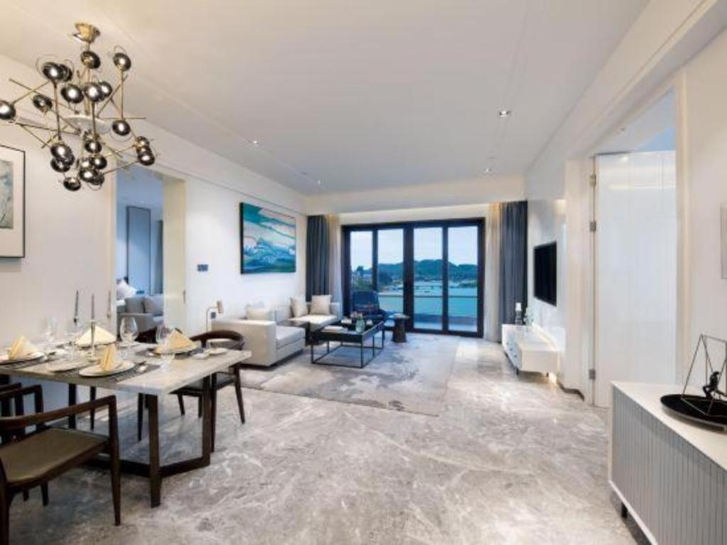 Rock Platinum Sea View Hotel ซานย่า ภายนอก รูปภาพ