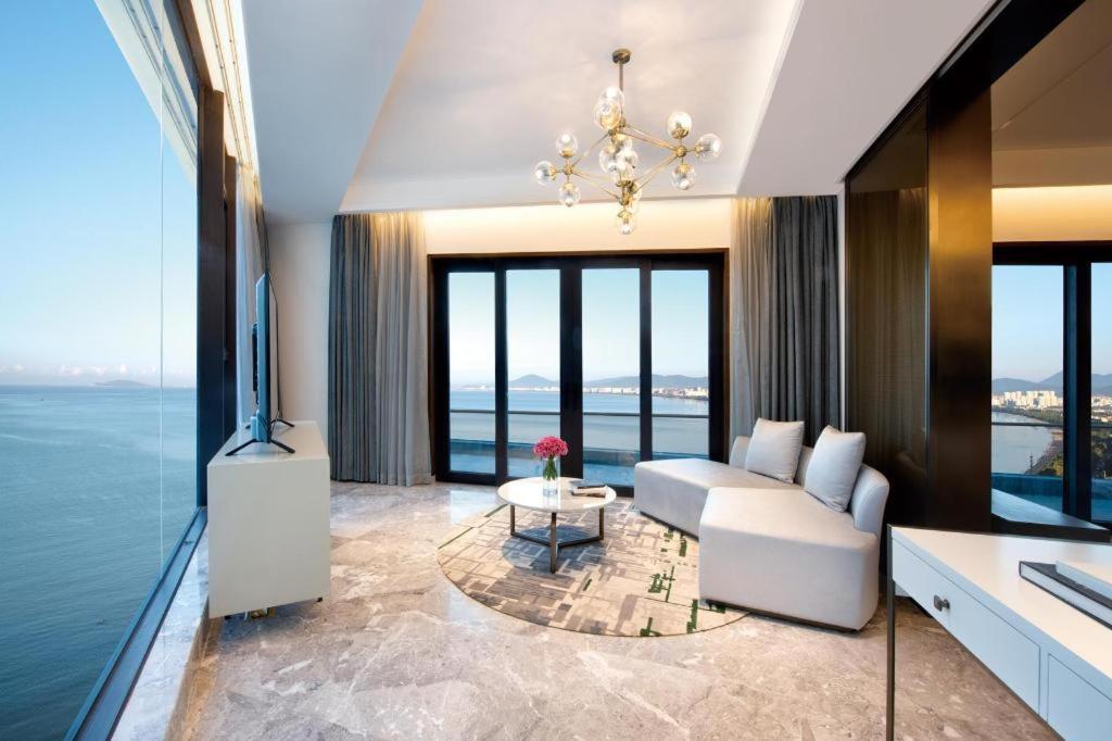 Rock Platinum Sea View Hotel ซานย่า ภายนอก รูปภาพ
