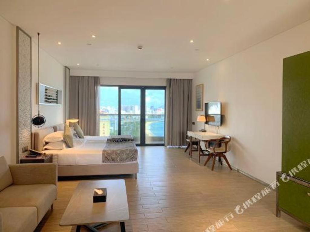 Rock Platinum Sea View Hotel ซานย่า ภายนอก รูปภาพ