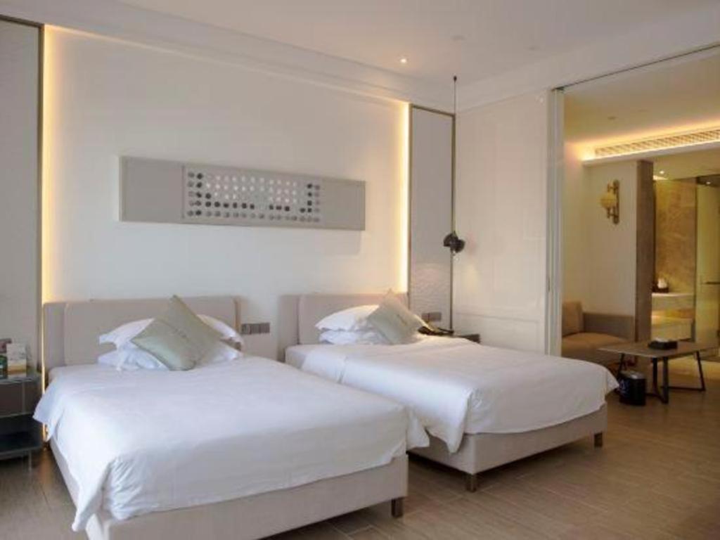 Rock Platinum Sea View Hotel ซานย่า ภายนอก รูปภาพ